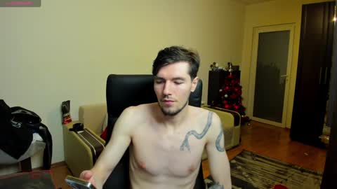 Snapshot of awesome_justin chatting on December 17, 2024, 9:05 pm Justin online show from December 17, 2024, 9:05 pm