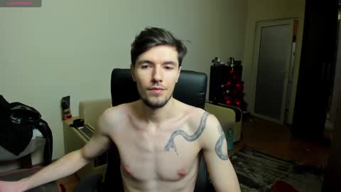 Snapshot of awesome_justin chatting on December 18, 2024, 3:37 am Justin online show from December 18, 2024, 3:37 am