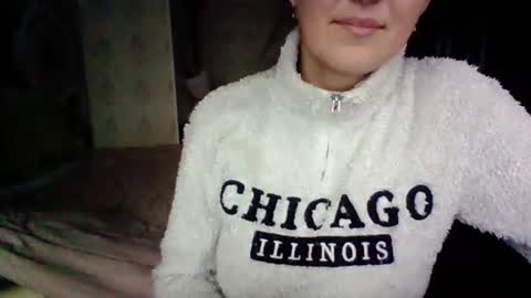 Snapshot of awesomeladyy chatting on December 10, 2024, 9:55 am awesomeladyy online show from December 10, 2024, 9:55 am