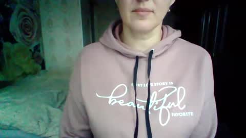 Snapshot of awesomeladyy chatting on January 18, 2025, 12:36 pm awesomeladyy online show from January 18, 2025, 12:36 pm