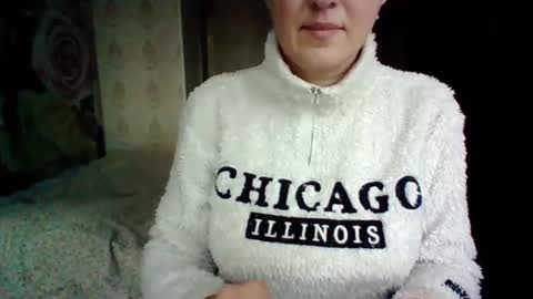 Snapshot of awesomeladyy chatting on February 5, 2025, 1:00 pm awesomeladyy online show from February 5, 2025, 1:00 pm