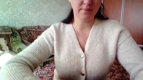 Snapshot of awesomeladyy chatting on October 15, 2025, 8:25 am awesomeladyy online show from October 15, 2025, 8:25 am