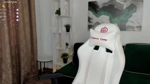 Emily online show from February 28, 2025, 3:15 am