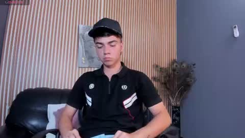 axeel_frost online show from August 6, 2026, 2:46 am