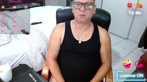 Snapshot of axel264 chatting on March 8, 2026, 9:02 am Alex online show from March 8, 2026, 9:02 am