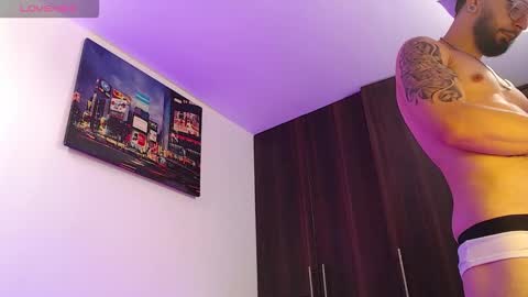 Independiente Model online show from March 9, 2026, 2:32 pm