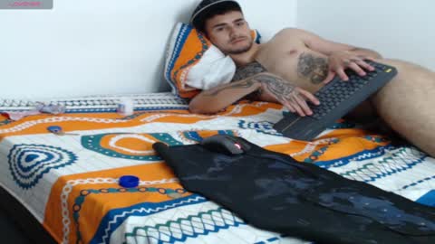 Snapshot of axel_ag chatting on February 9, 2025, 7:09 pm Axel online show from February 9, 2025, 7:09 pm