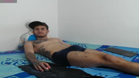 Snapshot of axel_ag chatting on March 5, 2025, 9:04 pm Axel online show from March 5, 2025, 9:04 pm