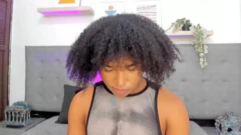 AXEL  online show from April 16, 2026, 12:44 am