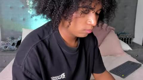 Snapshot of axel_colling1 chatting on May 20, 2026, 10:38 pm AXEL online show from May 20, 2026, 10:38 pm