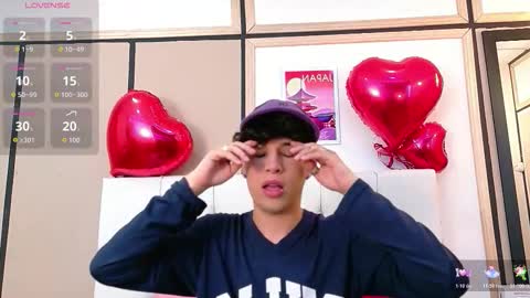 Axel Evanss online show from March 16, 2026, 1:04 pm