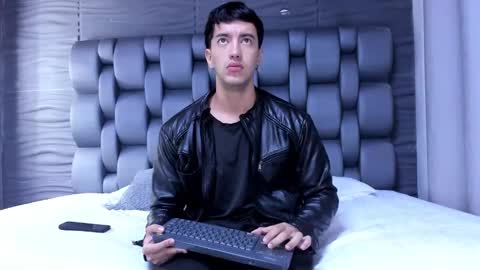 Snapshot of axel_hendrick chatting on February 26, 2026, 11:42 am axel_hendrick online show from February 26, 2026, 11:42 am