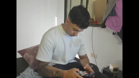 Snapshot of axel_hendrick chatting on July 4, 2026, 4:57 pm axel_hendrick online show from July 4, 2026, 4:57 pm
