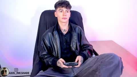 Snapshot of axel_inkshade chatting on February 25, 2026, 3:05 am Axel online show from February 25, 2026, 3:05 am