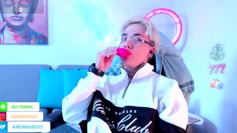 Axel Rouse online show from April 12, 2026, 9:53 pm