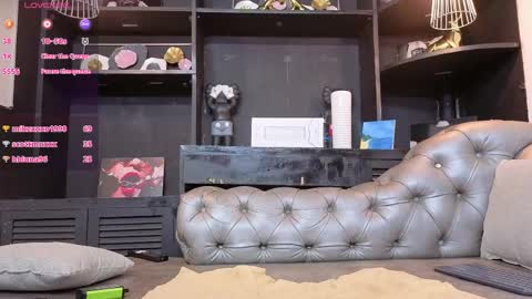 Snapshot of axel_tone chatting on May 16, 2026, 10:36 am Axel online show from May 16, 2026, 10:36 am
