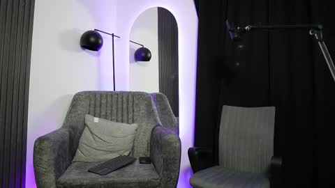 Snapshot of axel_villa chatting on March 5, 2025, 12:05 am Agustin online show from March 5, 2025, 12:05 am