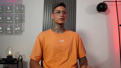 Snapshot of axel_villa chatting on March 11, 2025, 9:04 pm Agustin online show from March 11, 2025, 9:04 pm