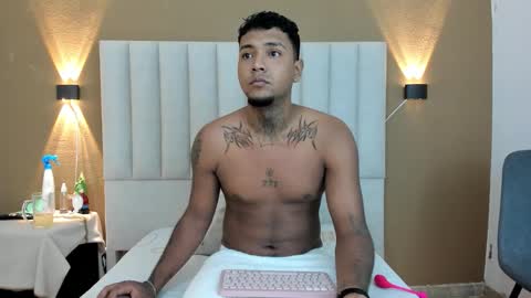 Axell online show from March 22, 2026, 9:45 am