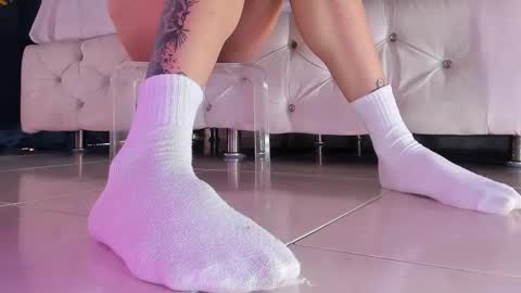 im your little femboy  ALEX   online show from January 12, 2026, 6:24 pm