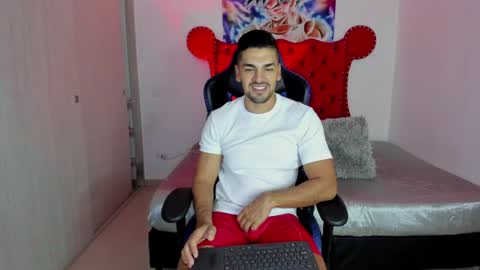 Axel online show from May 12, 2026, 11:07 am