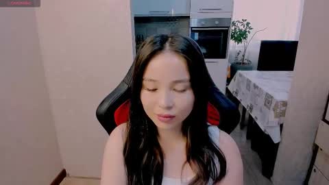 Aya Moon online show from November 20, 2025, 5:07 am