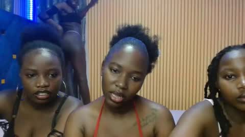 Snapshot of ayanah_ chatting on December 3, 2025, 4:05 pm Ayanah online show from December 3, 2025, 4:05 pm