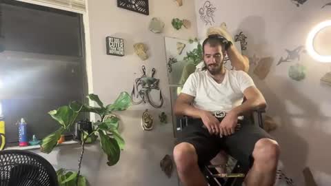 Erinn online show from February 24, 2025, 7:11 am