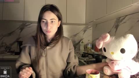 Ayesha online show from February 1, 2026, 7:01 pm