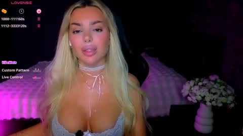 Snapshot of ayla_demir chatting on July 13, 2026, 8:00 pm Ayla Demir online show from July 13, 2026, 8:00 pm