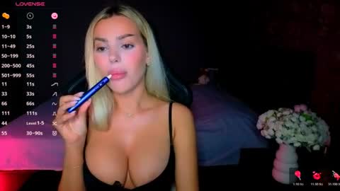 Snapshot of ayla_demir chatting on July 16, 2026, 8:15 pm Ayla Demir online show from July 16, 2026, 8:15 pm