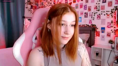 Snapshot of ayla_hill chatting on November 8, 2025, 3:18 am Ayla hill online show from November 8, 2025, 3:18 am