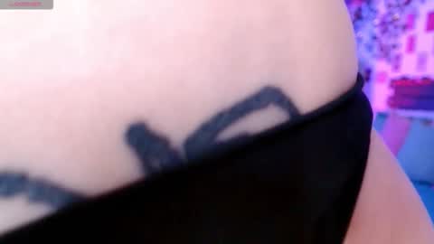 Snapshot of ayla_hill chatting on November 11, 2025, 7:03 pm Ayla hill online show from November 11, 2025, 7:03 pm