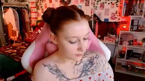 Ayla hill online show from January 11, 2026, 8:25 pm