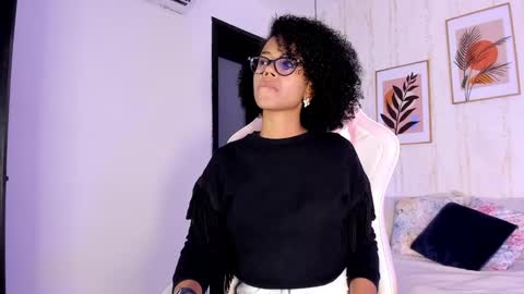 Ayleen online show from November 22, 2025, 7:13 pm