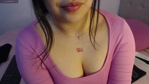 Snapshot of ayleen_honey chatting on November 7, 2025, 6:24 am Ayleen online show from November 7, 2025, 6:24 am