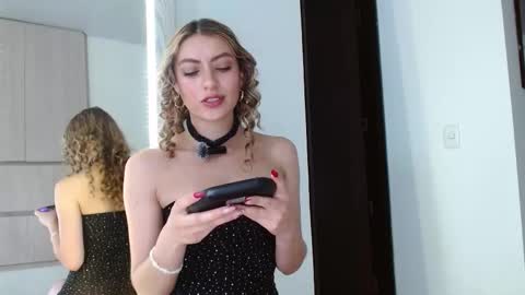 AYLEEN    online show from February 1, 2026, 1:42 pm