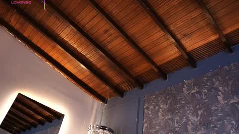 Aylin Millerxs online show from April 10, 2026, 7:51 pm