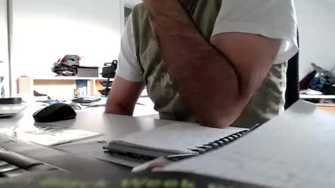 Snapshot of aylinniyerim chatting on November 4, 2025, 8:57 am aylinniyerim online show from November 4, 2025, 8:57 am