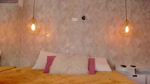 ayrix angels online show from November 10, 2025, 7:13 pm