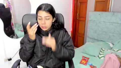 aysha_winxx online show from November 6, 2025, 3:40 am