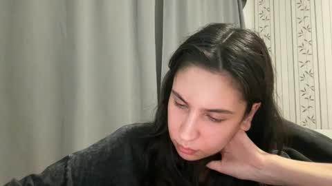  angel  ayya  online show from October 28, 2025, 7:49 pm