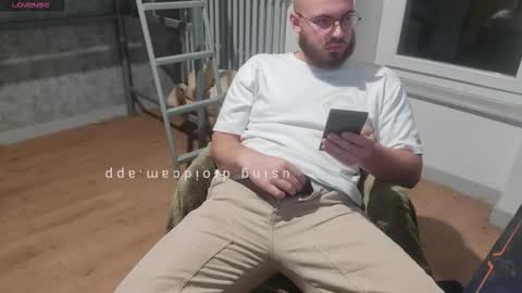 justin online show from September 28, 2025, 6:46 pm