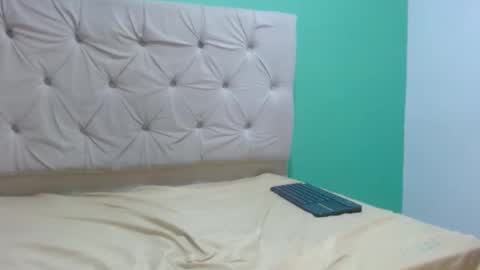 Snapshot of azaharacameroncm101 chatting on September 21, 2025, 11:34 am azaharacameroncm101 online show from September 21, 2025, 11:34 am