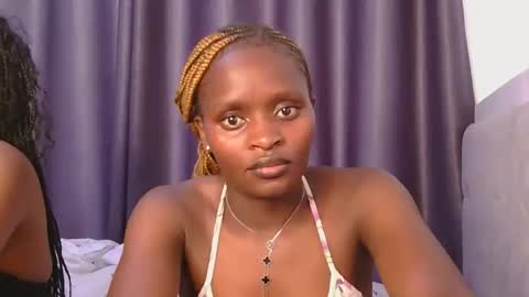 Snapshot of azalea46 chatting on November 16, 2025, 4:18 am Azalea online show from November 16, 2025, 4:18 am