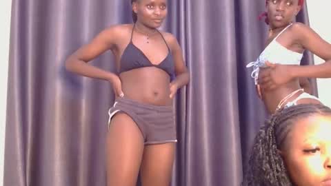 Azalea online show from January 11, 2026, 6:02 pm