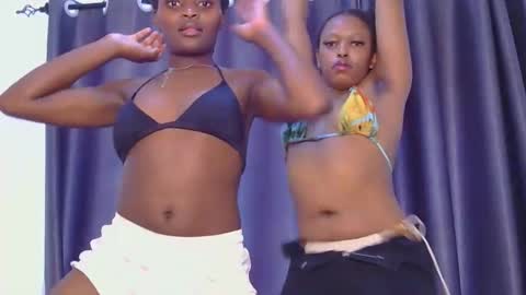 Snapshot of azalea46 chatting on February 2, 2026, 5:50 am Azalea online show from February 2, 2026, 5:50 am