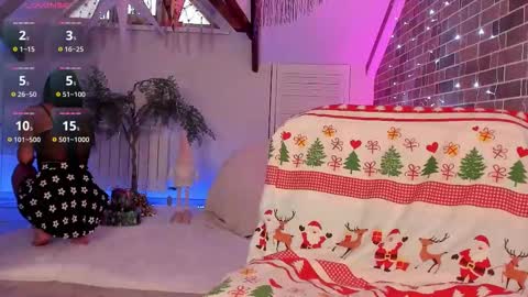 azaliaswallows online show from December 22, 2025, 12:02 pm