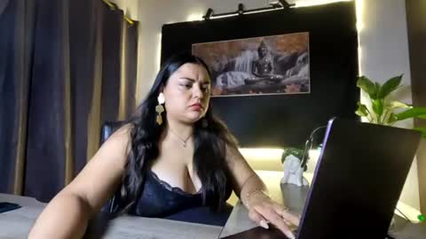 Snapshot of azaraonyx chatting on June 17, 2026, 12:40 pm Goddess Azara online show from June 17, 2026, 12:40 pm