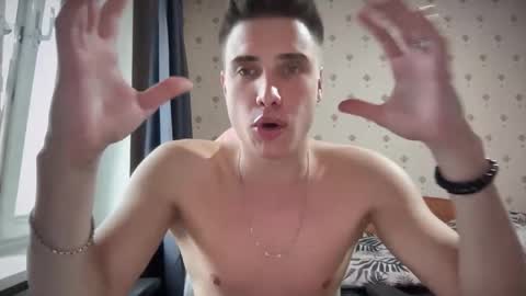 Snapshot of azazelmax chatting on November 4, 2025, 10:25 am azazelmax online show from November 4, 2025, 10:25 am